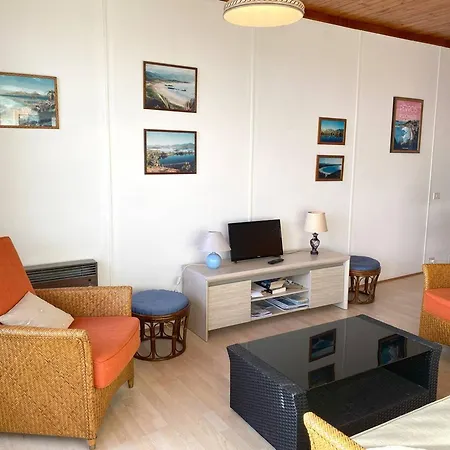 A 400m De La De Trestraou Avec Terrasse Et Parking - Fr-1-368-329 Apartment Perros-Guirec