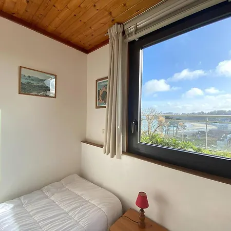 A 400m De La De Trestraou Avec Terrasse Et Parking - Fr-1-368-329 Perros-Guirec